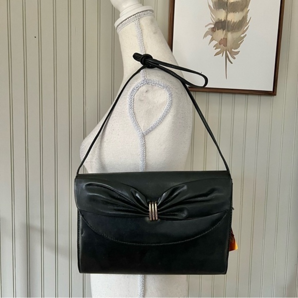 JR Collections Vintage Bow Front Black Leather Hardshell Shoulder Bag nwt